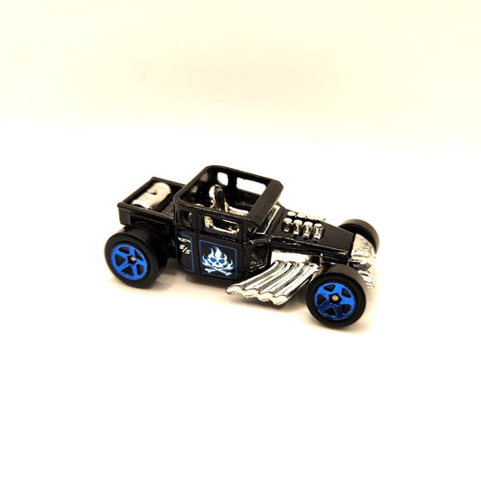 Uncarded - Hot Wheels - 'Bone Shaker' Skull Black