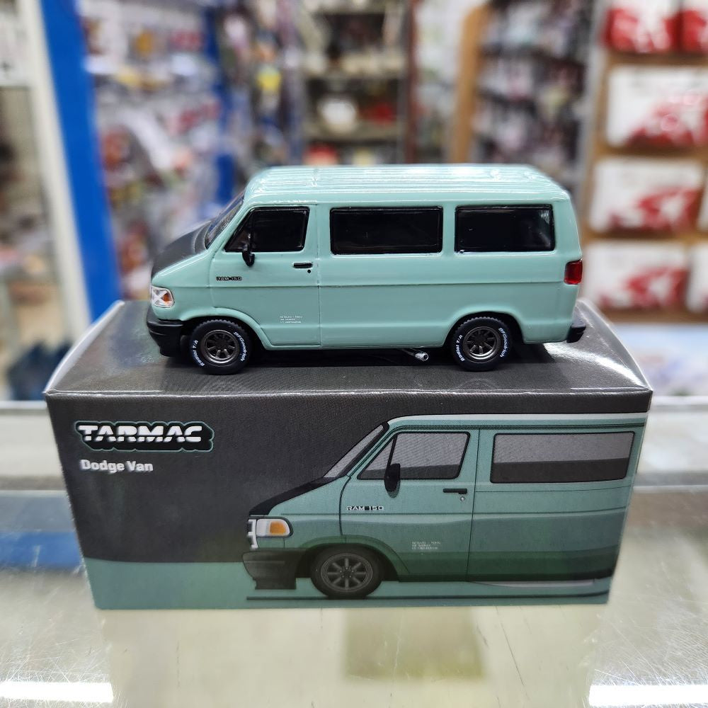 Tarmac Works - Dodge Van - Light Green