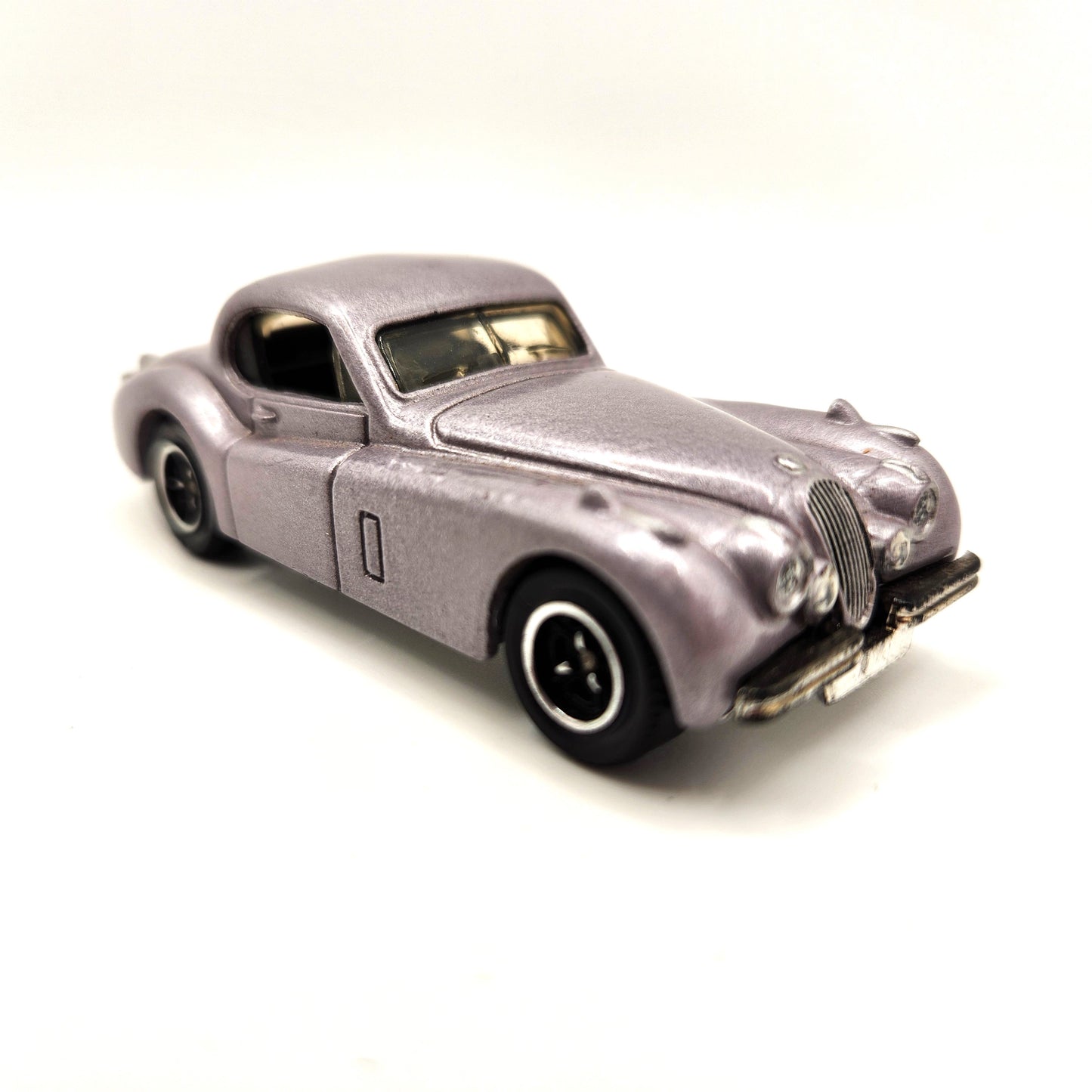 Uncarded - Matchbox - Jaguar XK120SE - 2 Door