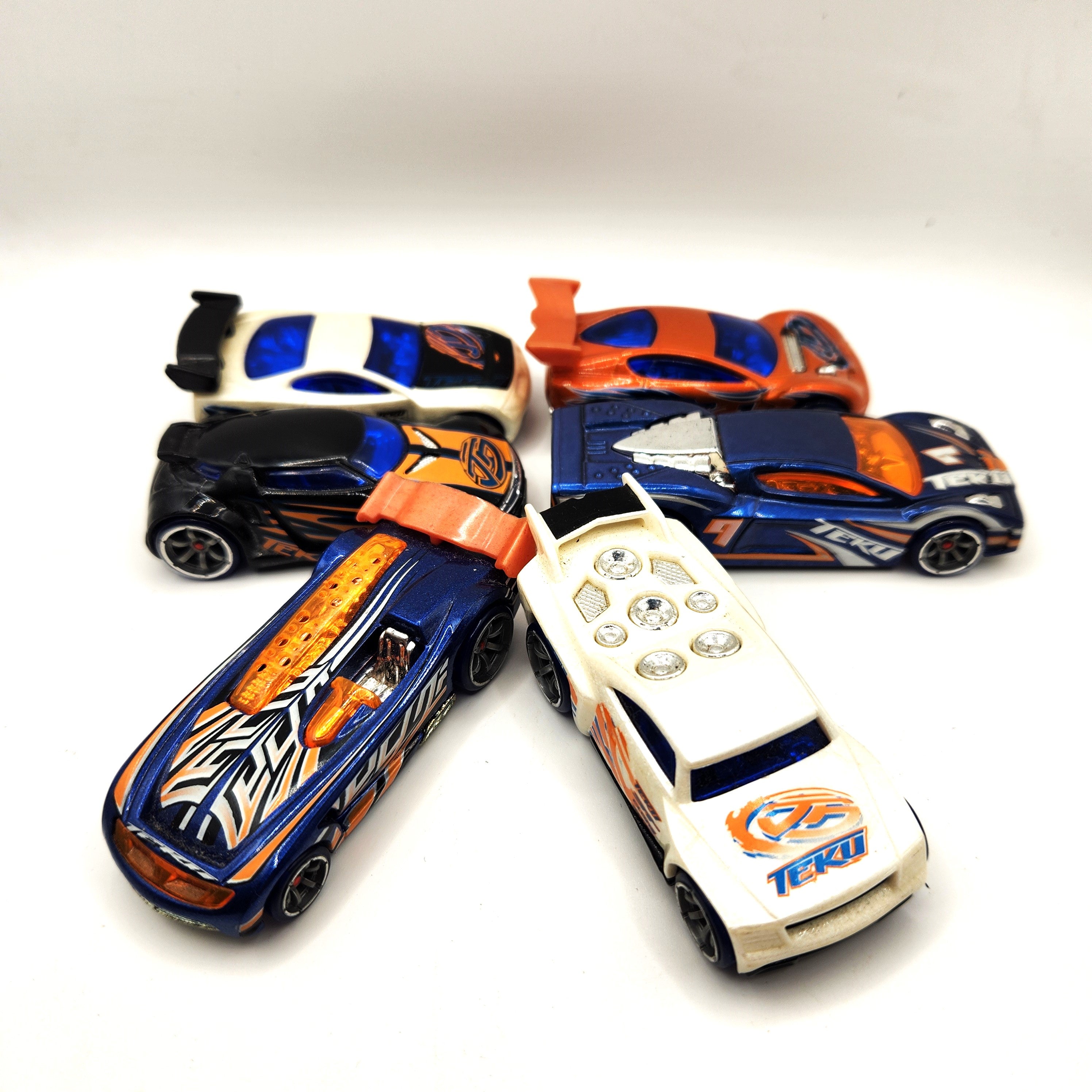 Uncarded Hot Wheels 2005 AcceleRacers Teku Set of 6 Relove Oxley Vintage Vinyl Collectibles