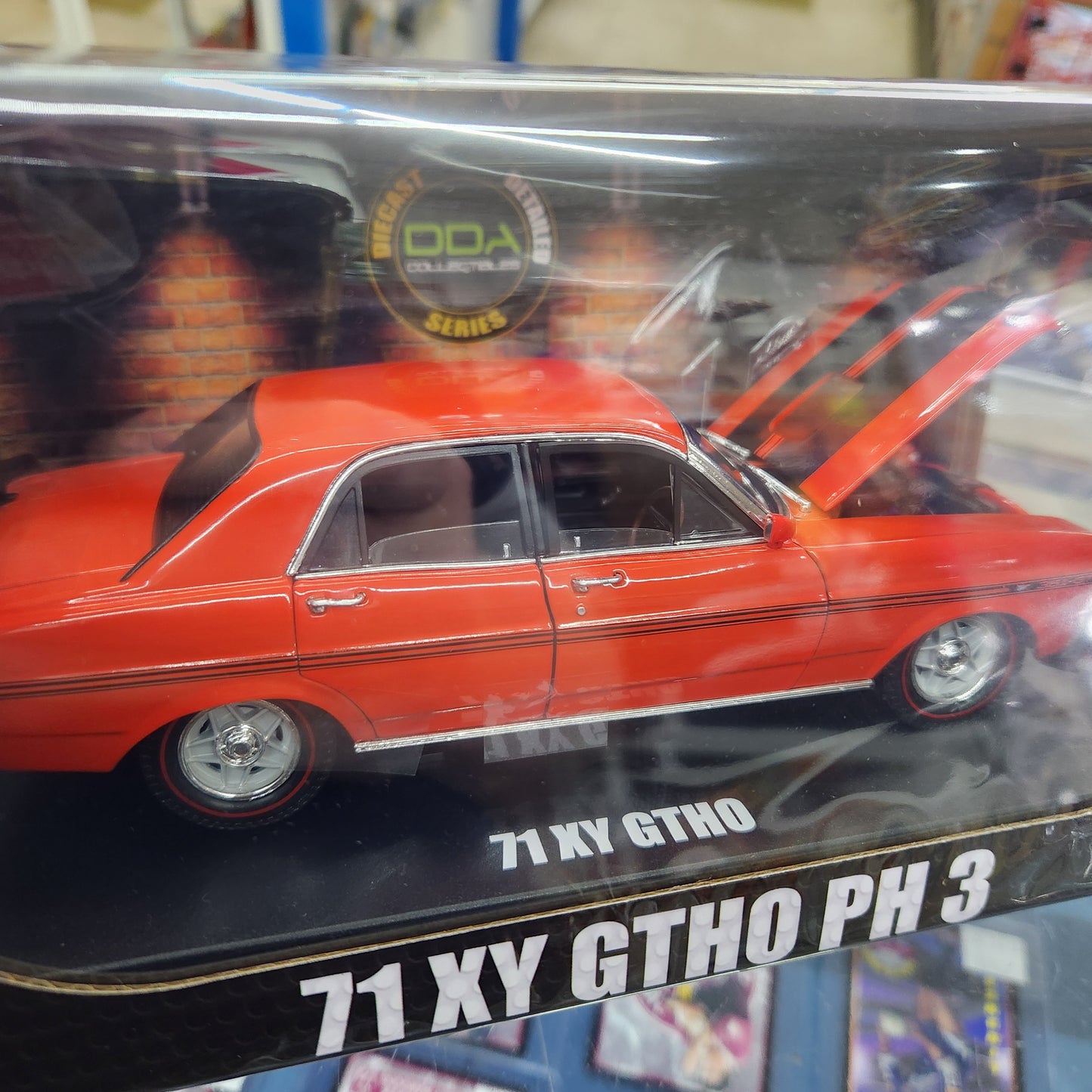 DDA - Ford 1971 XY GTHO Phase 3 (Vermillion Fire) - 1:24 Scale