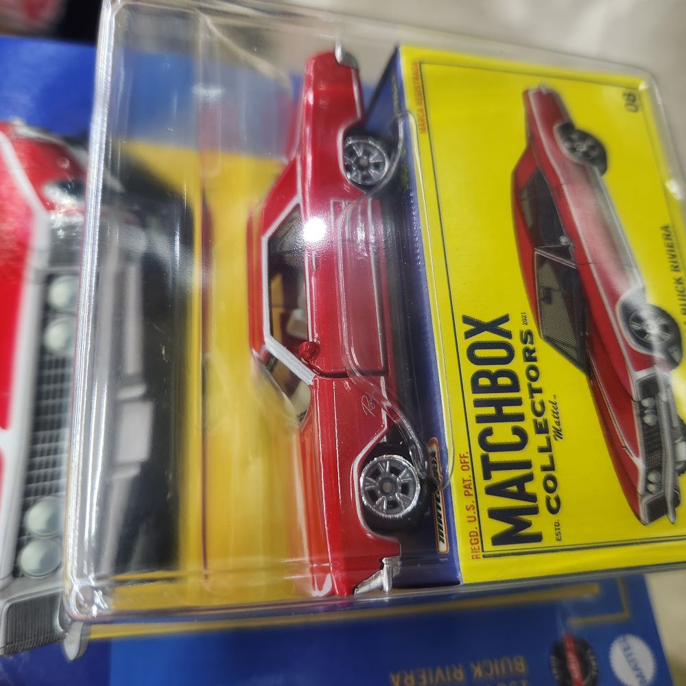 Matchbox Collector Series - 1964 Buick Riviera