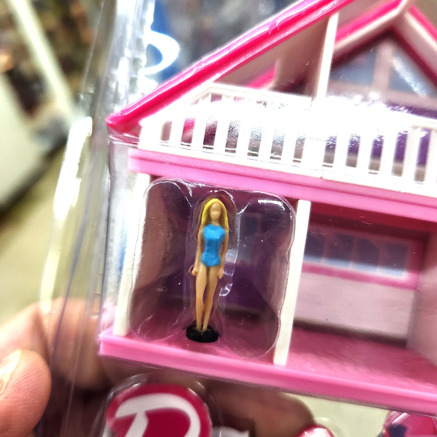 Worlds Smallest - Barbie Dreamhouse with Miniature Barbie Doll (#3)