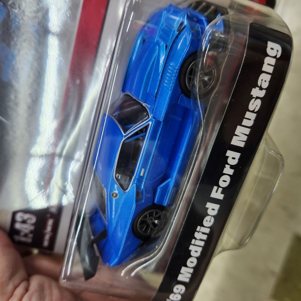 Hot Wheels  Premium - '69 Modified Ford Mustang - 1:43 Scale