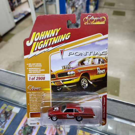 Johnny Lightning - 2023 Classic Gold R2 Ver A - 1963 Pontiac Tempest