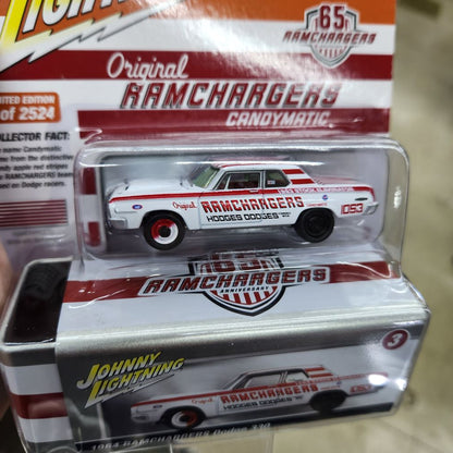 Johnny Lightning - 2023 Collector Tin R3 Vers. A - 1964 Ramchargers Dodge 330