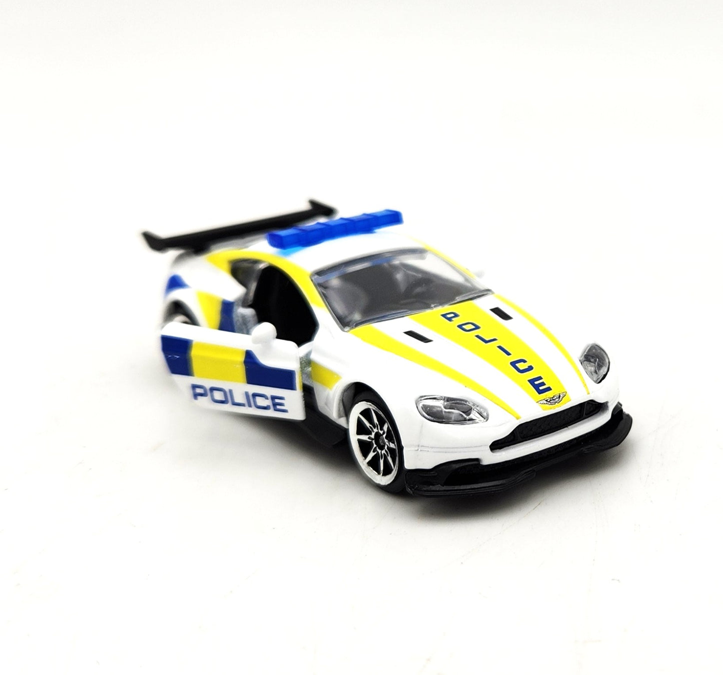 Majorette - 60th Anniversary Global Emergency Vehicles - Aston Martin Vantage GT8