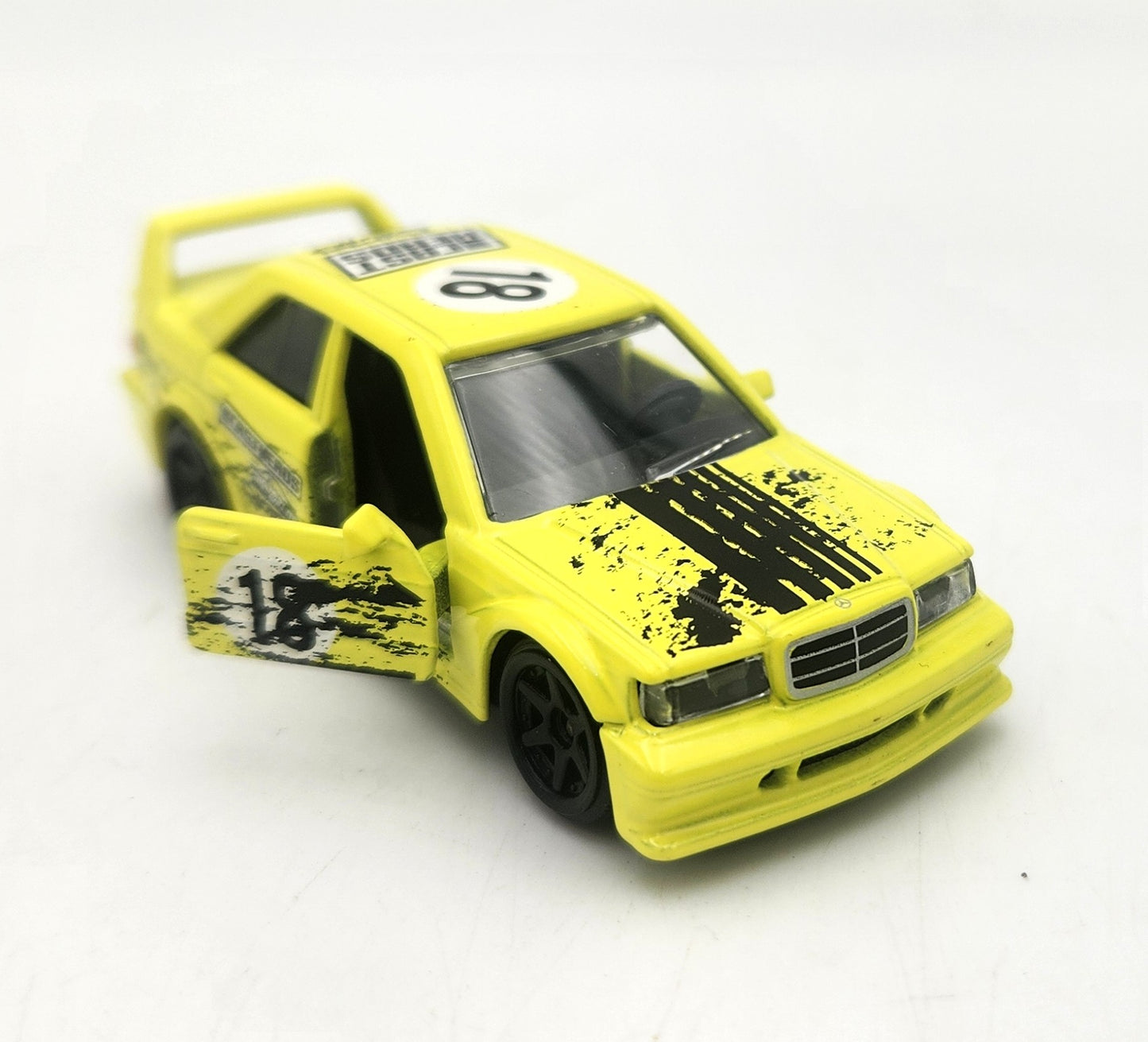 Majorette - Castheads Series - Mercedes-Benz 190E 2.6-16 Evolution II #18