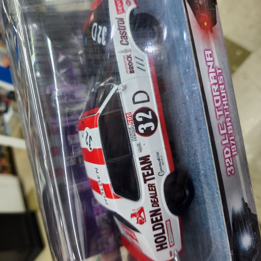 DDA - Holden LC Torana 'Light Up' - Brock #32D