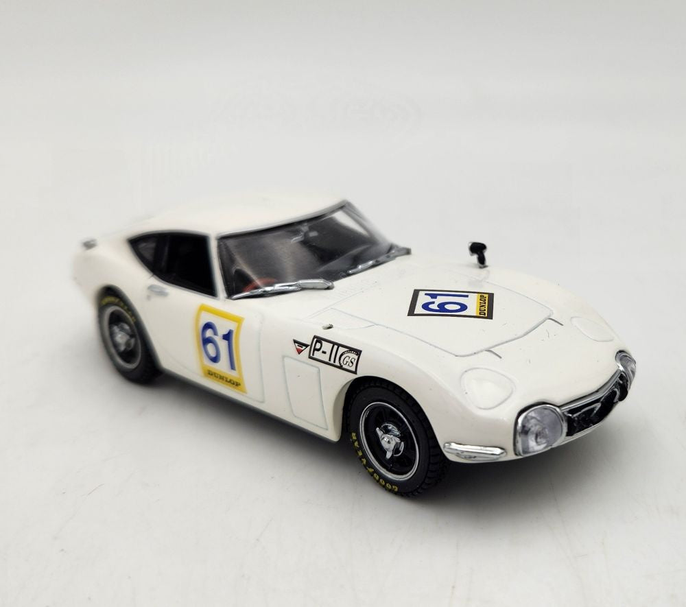 Kyosho - Toyota 2000GT Racing 1967 Suzuka 500km #61 (White) - 1:43 Scale