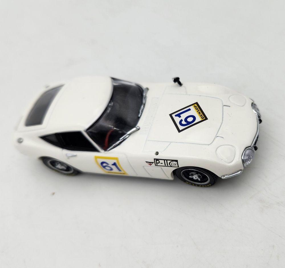 Kyosho - Toyota 2000GT Racing 1967 Suzuka 500km #61 (White) - 1:43 Scale