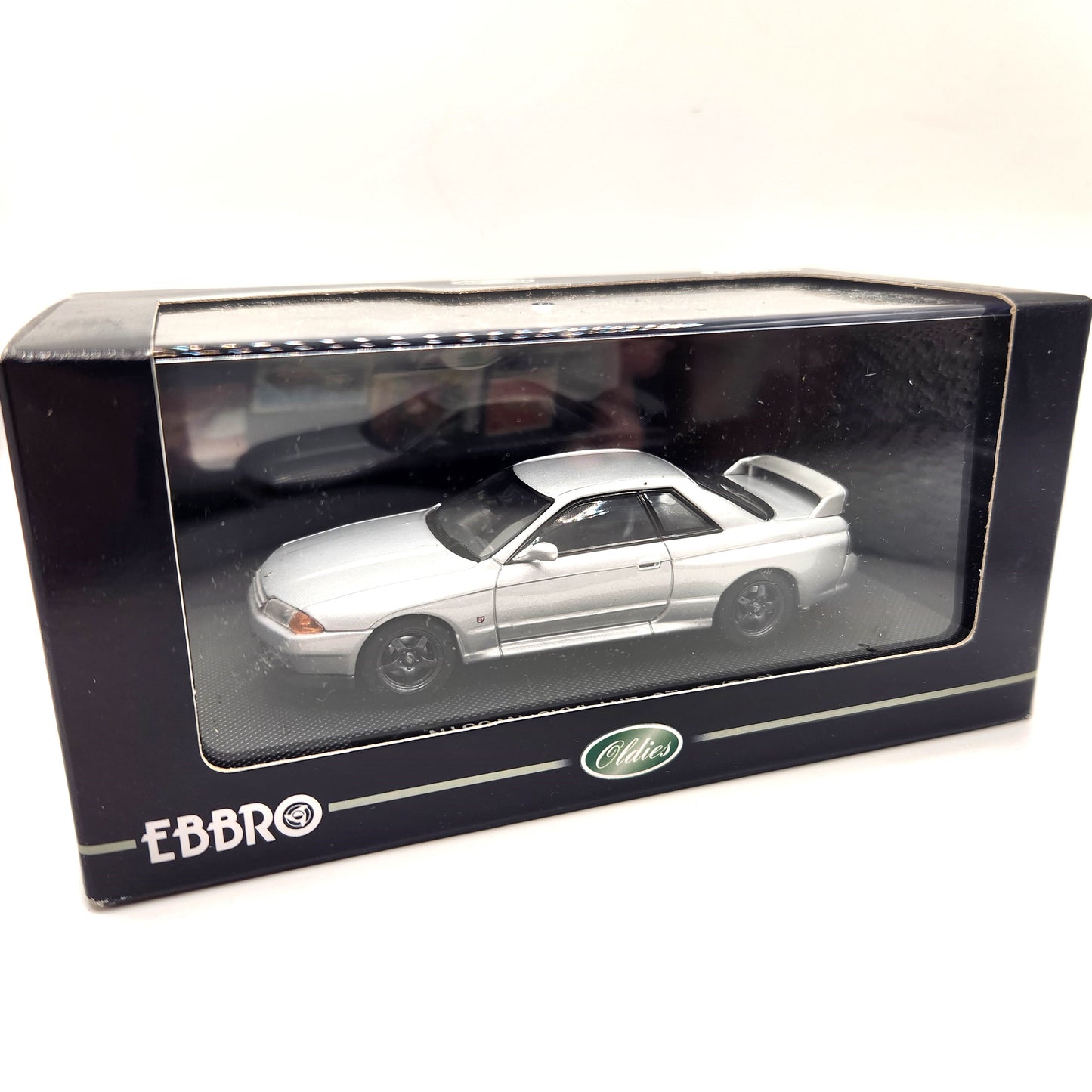 Ebbro - Nissan Skyline GT-R (R32) Silver - 1:43 Scale