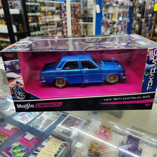 Maisto - 1971 Datsun 510 'Tokyo Mod' - Blue Metallic - 1:24 Scale