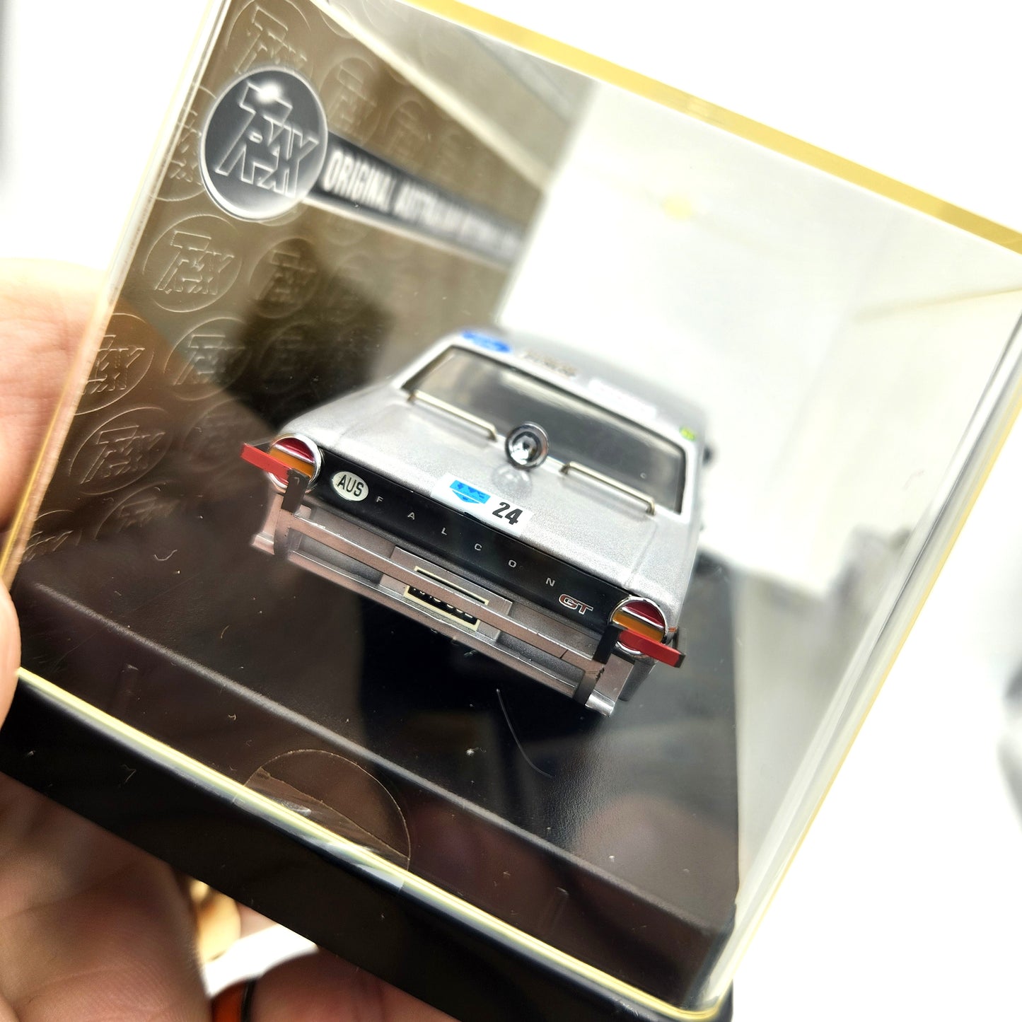 Trax - Ford XT GT Falcon 'London to Sydney Marathon' - 1:43 Scale