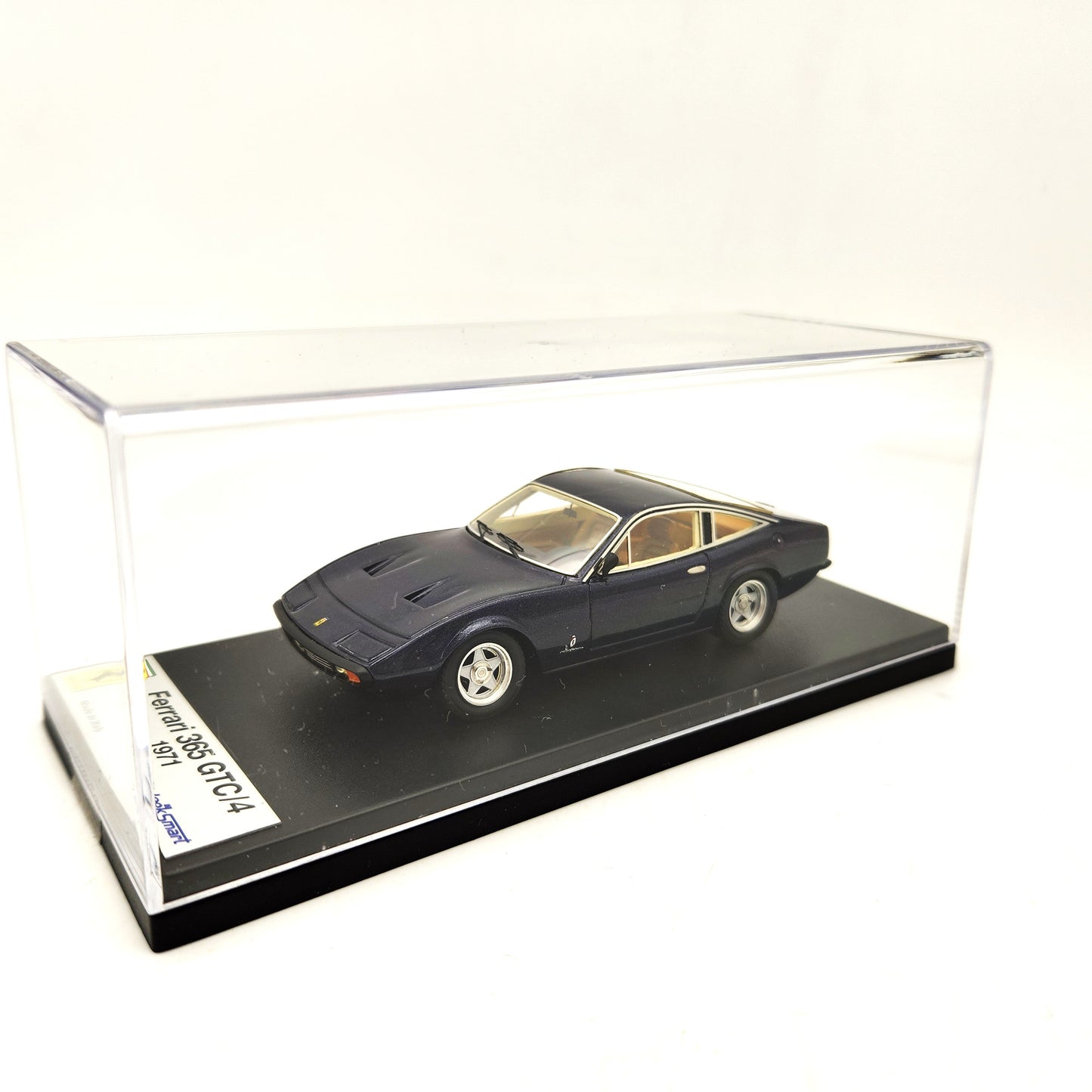 Looksmart - Ferrari 365 GTC/4 1971 (Metallic Blue) - 1:43 Scale