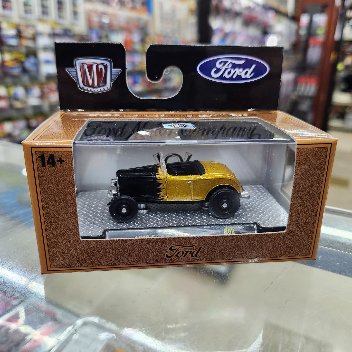 M2 Machines - 'Detroit Muscle' Mix 82 - 1932 Ford Roadster