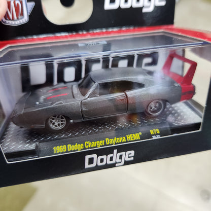M2 Machines - 'Auto-Meets' Mix 78 - 1969 Dodge Charger Daytona  Hemi