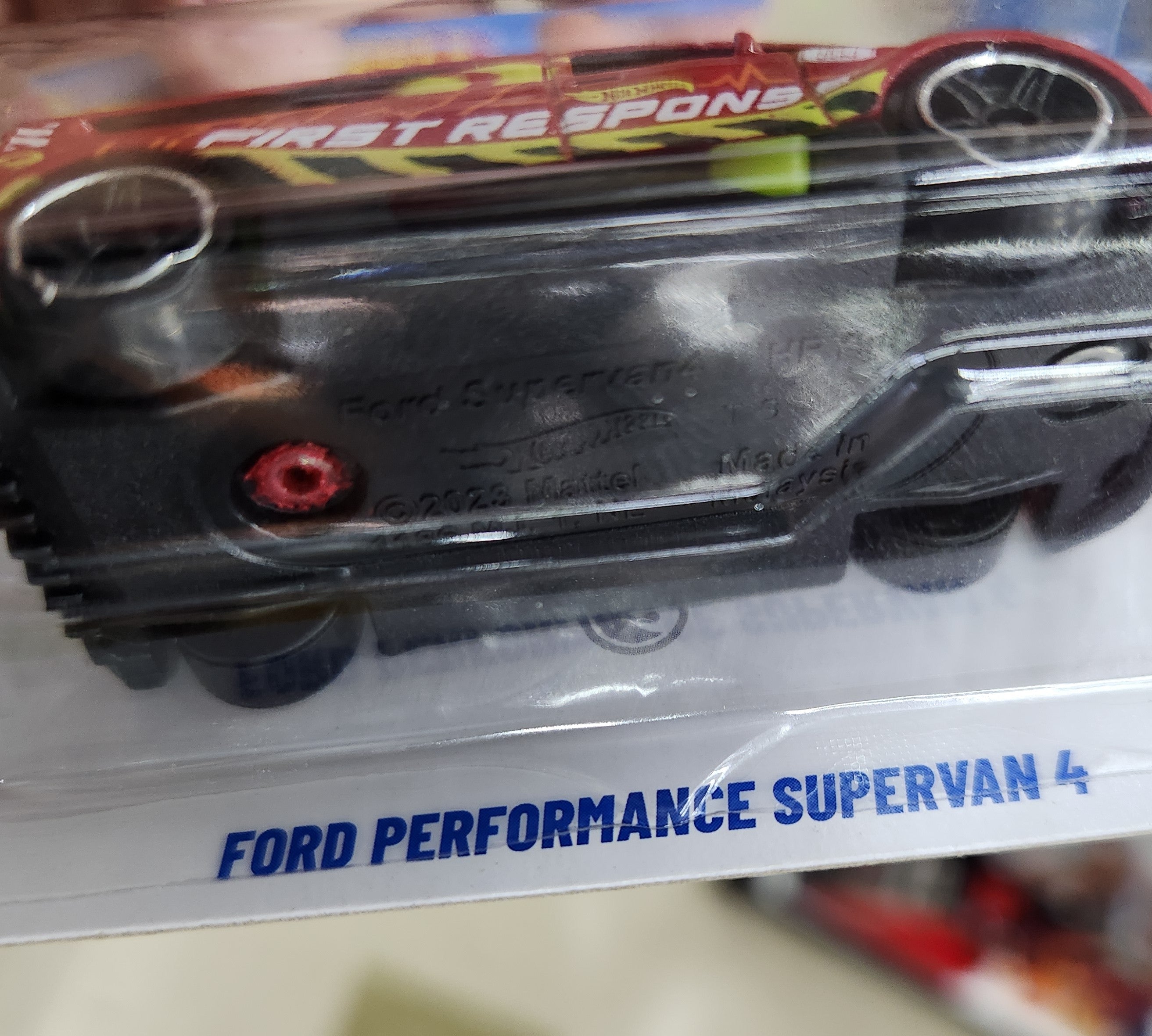 Hot Wheels - 2025 Treasure Hunt - Ford Performance Supervan 4