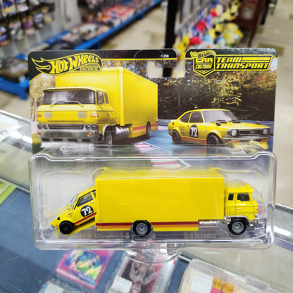 Hot Wheels - Team Transport - Sakura Sprinter / 1972 Toyota Corolla Levin