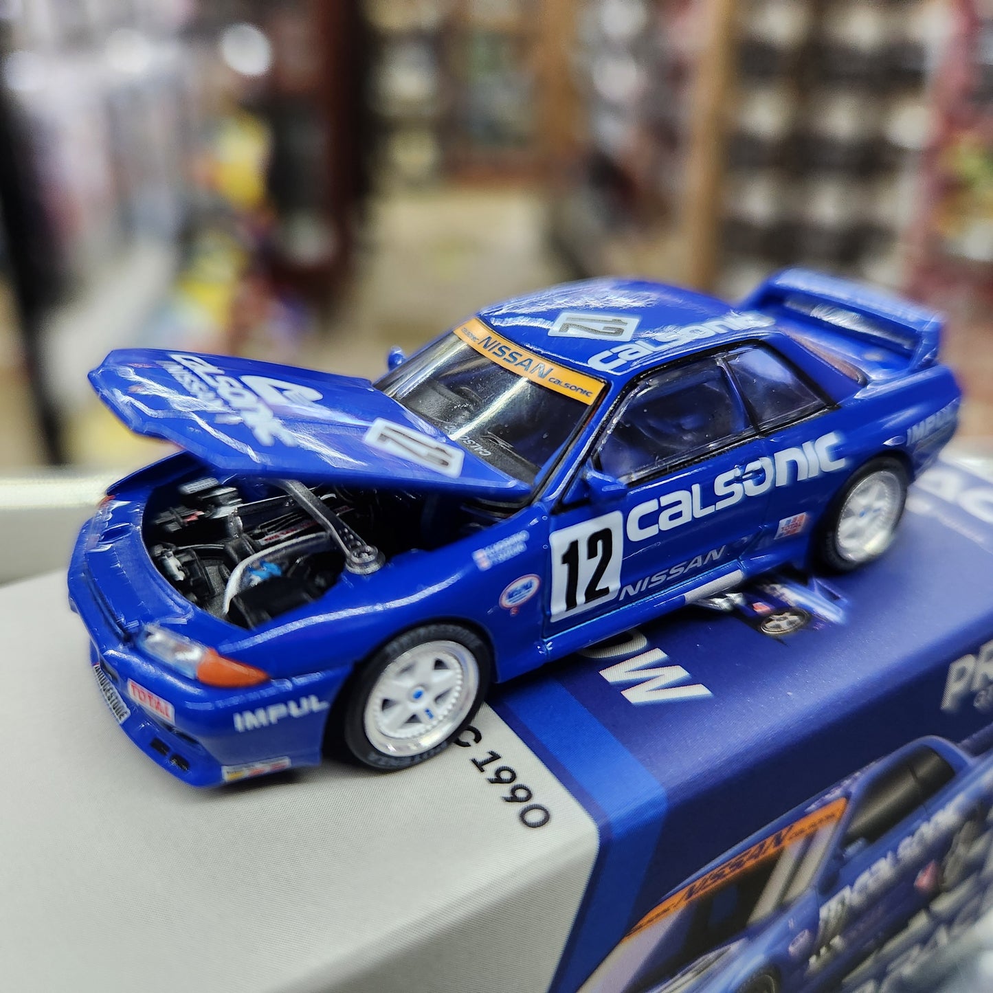 Pop Race - Nissan Skyline GT-R (R32) 'Calsonic' #12 - 1:64 Scale