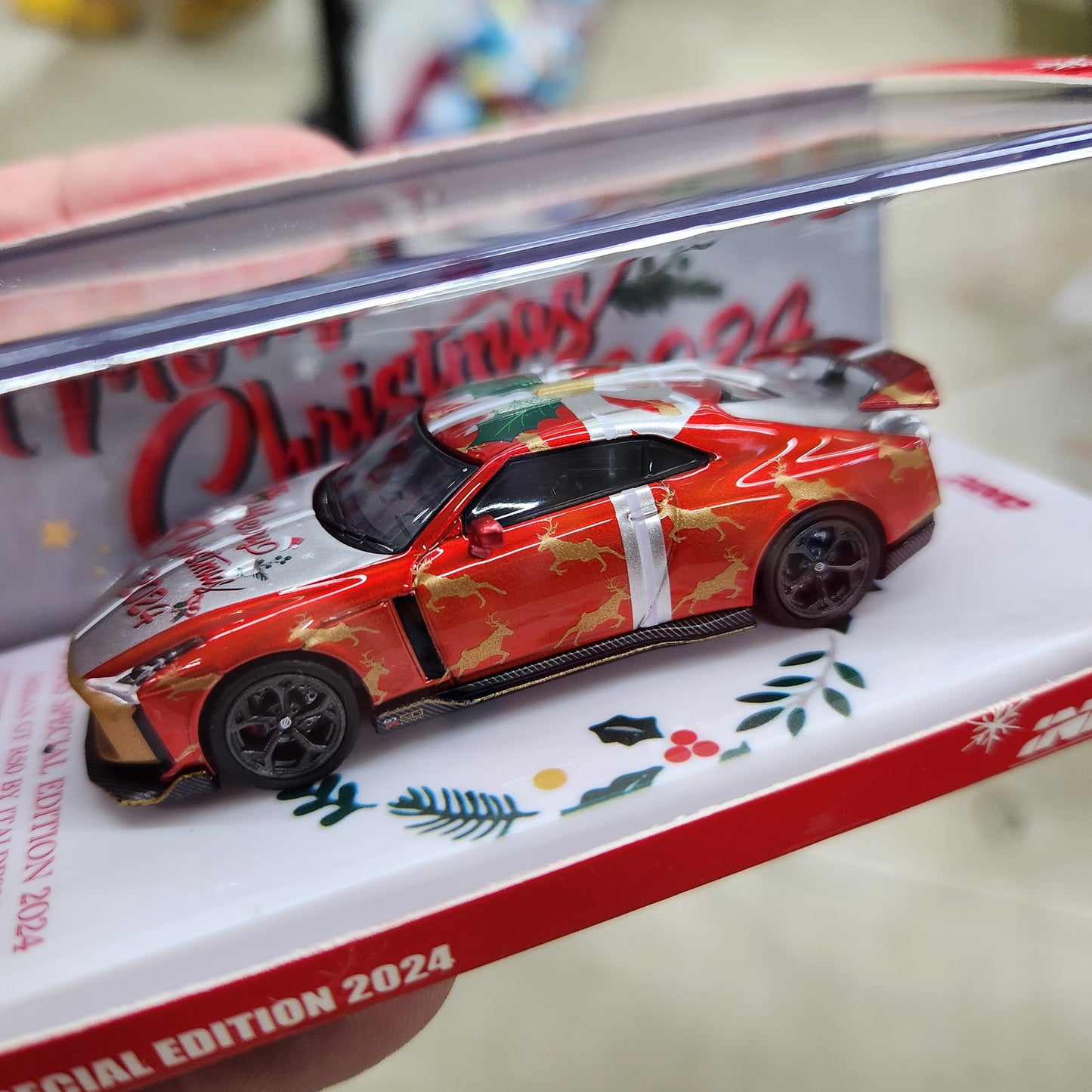 INNO64 - Nissan Skyline GT-R (R50) 'Xmas 2024' Edition - 1:64 Scale