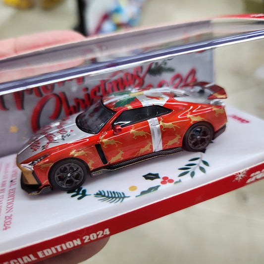 INNO64 - Nissan Skyline GT-R (R50) 'Xmas 2024' Edition - 1:64 Scale