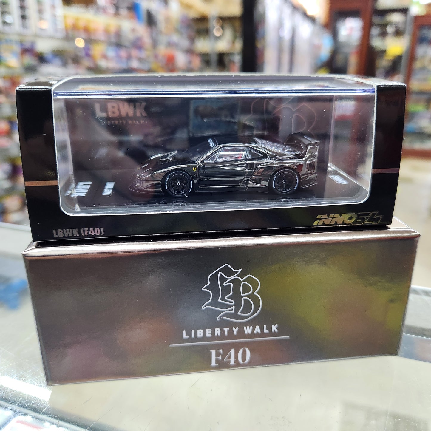 INNO64 - LBWK Ferrari F40 (Chrome Black) - 1:64 Scale