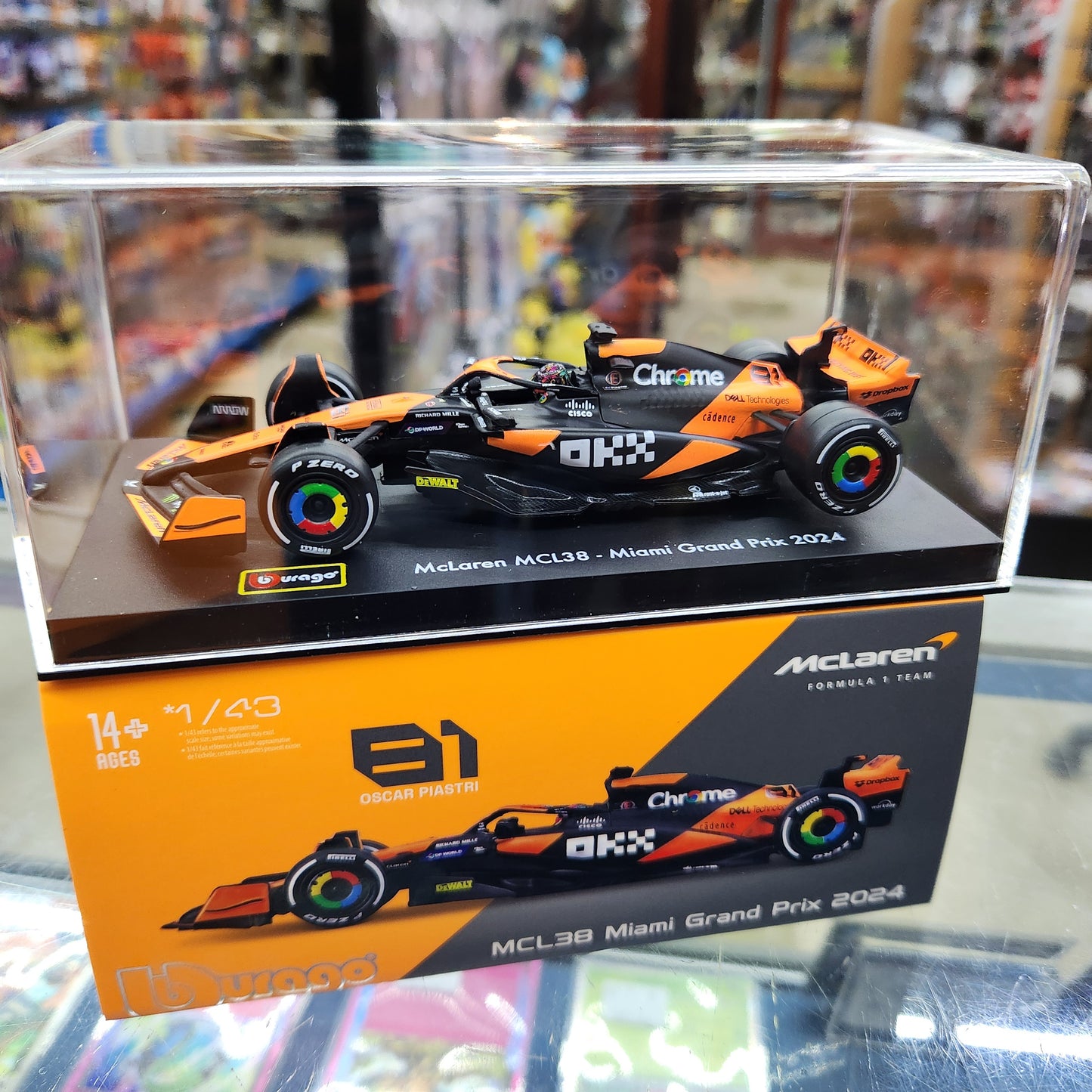 Bburago - 2024 McLaren F1 MCL38 with Helmet (Miami 2024) - #81 Oscar Piastri - 1:43 Scale