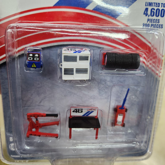 Greenlight - BRE Datsun Workshop Tools - 164 Scale