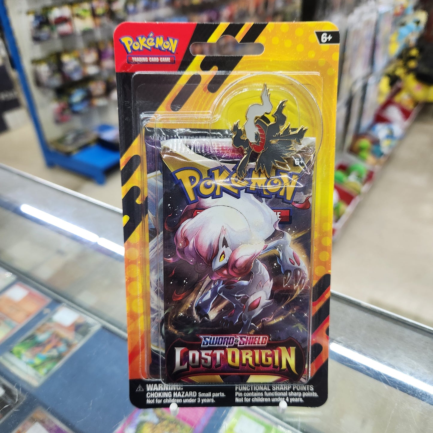 Pokemon TCG - Darkrai Pin Blister Pack (Single Pack) + Pin