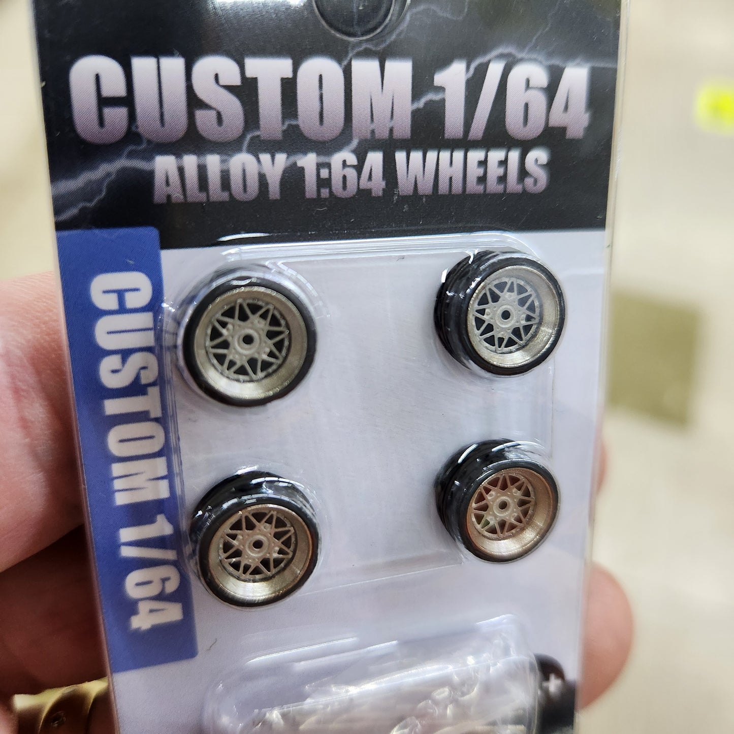 Custom Alloy Wheels - Set 4 with Axles - 1:64 Scale (N006A)