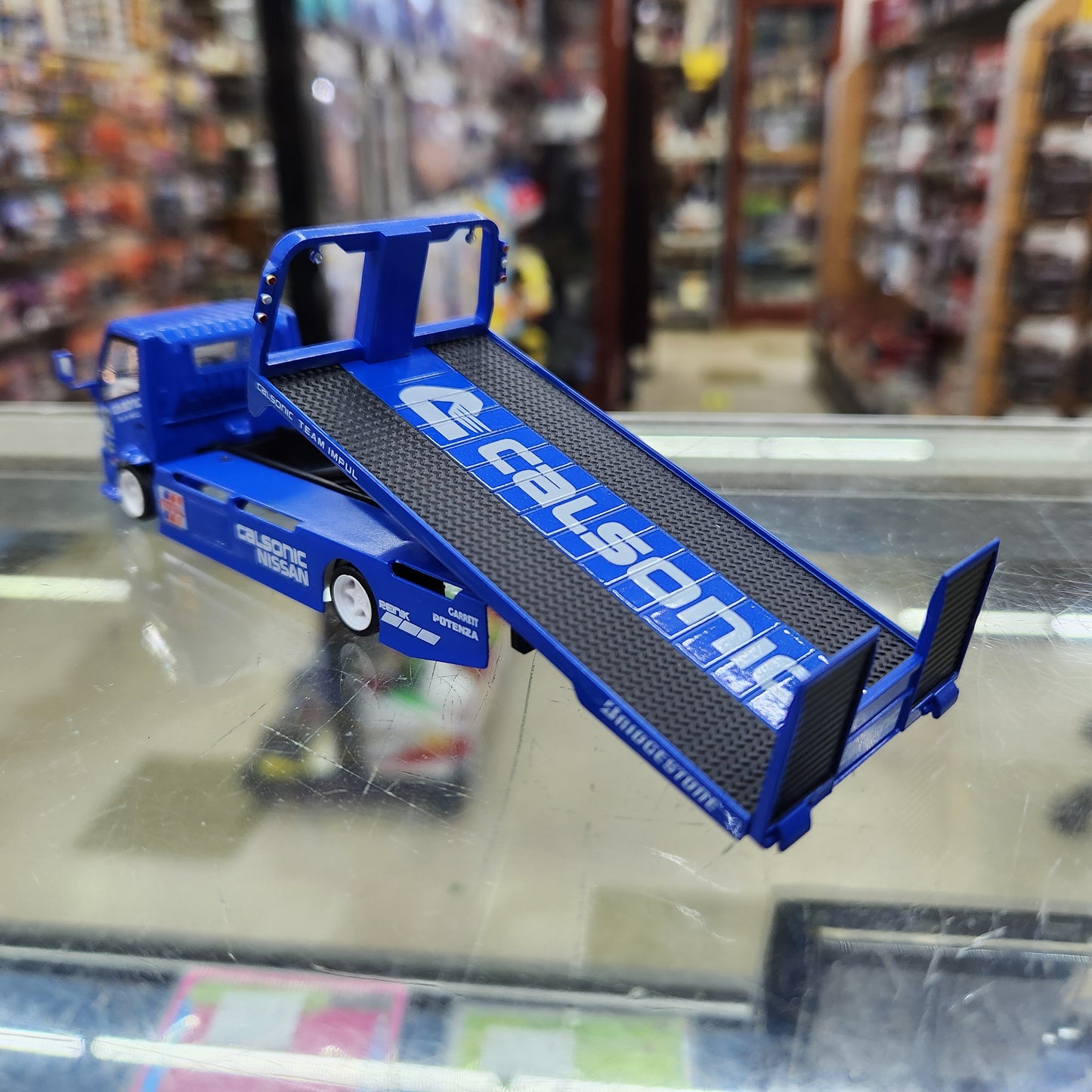 Micro Turbo - Custom Tow Truck 'Calsonic Nissan' - 1:64 Scale