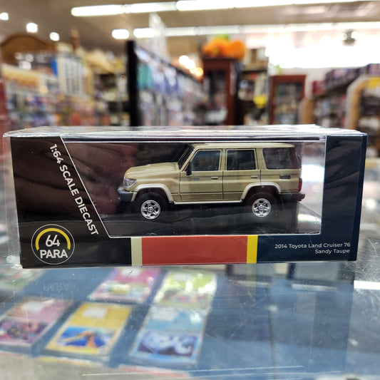 Para64 - Toyota Land Cruiser 76 (Sandy Taupe) - 1:64 Scale