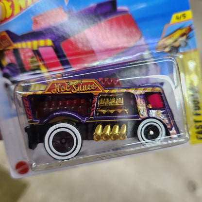 Hot Wheels - 2025 Treasure Hunt - Chill Mill - Short Card