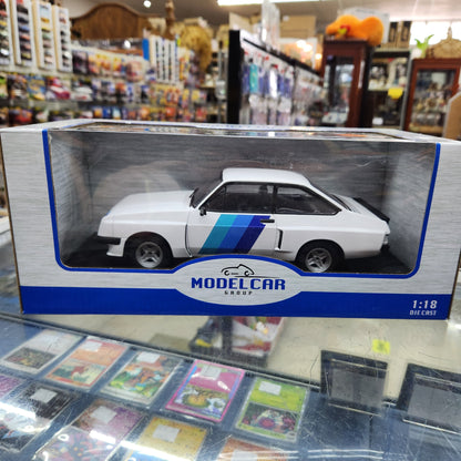 MCG - 1977 Ford Escort Mk II RS 2000 X-Pack (White) - 1:18 Scale