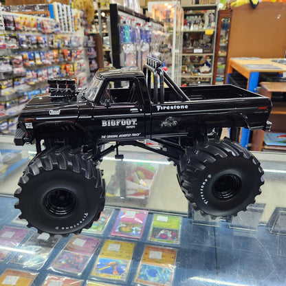 Greenlight - 1974 Ford F-250 Monster Truck 'Bigfoot #1' - Black Bandit Edition Kings of Crunch - 1:18 Scale