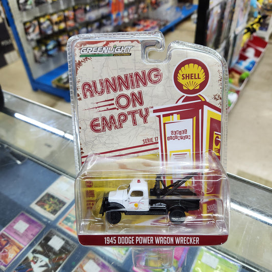 Greenlight - Running On Empty Series 17 - 1945 Dodge Power Wagon 'Shell Oil' - 1:64 Scale