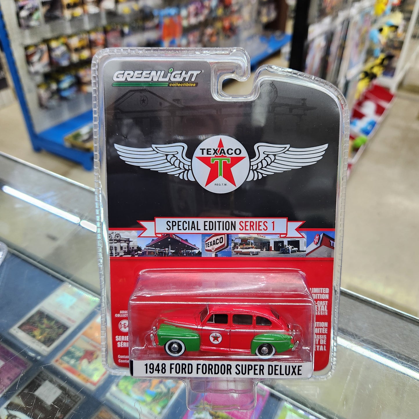 Greenlight - Texaco Special Edition Series 1 - 1948 Ford Fordor Super Deluxe - 1:64 Scale