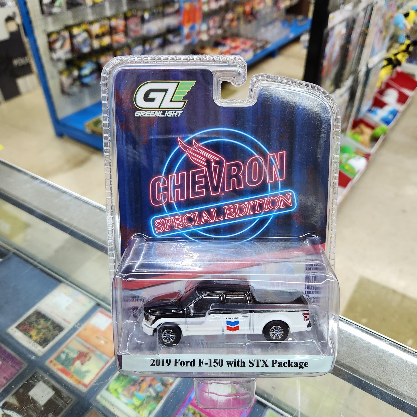 Greenlight - Chevron Special Edition Series 1 - 2019 Ford F-150 XL with STX Package - 1:64 Scale