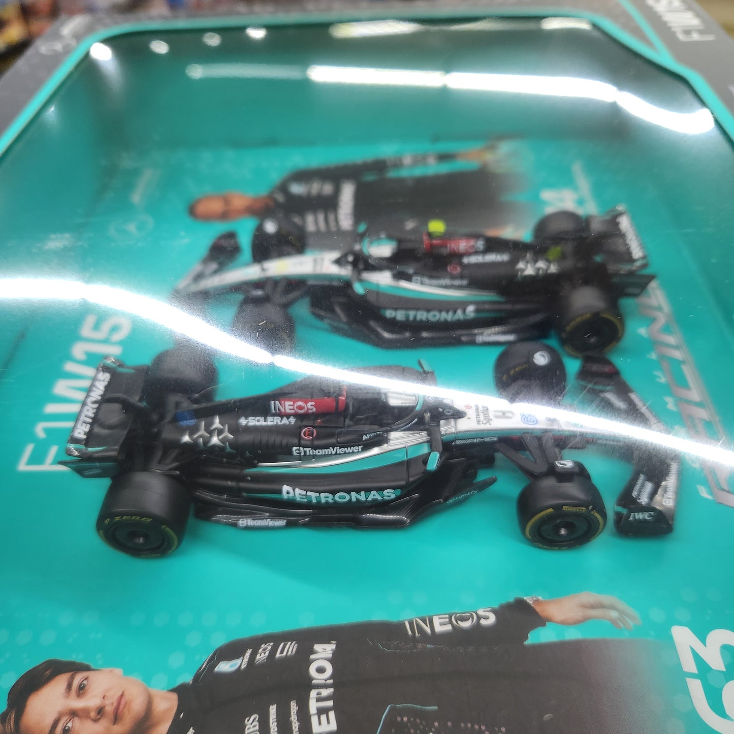 Bburago - 2024 Mercedes-AMG F1 W15 (2 Car Gift Pack) - 1:43 Scale