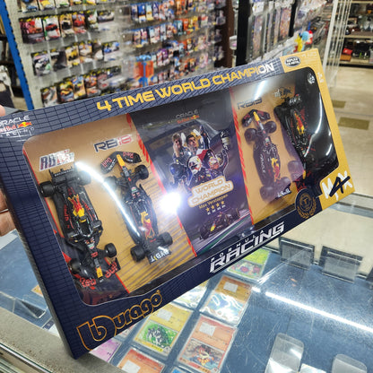 Bburago - Red Bull Racing F1 #1 Max Verstappen - World Championship 4 Car Gift Pack - 1:43 Scale