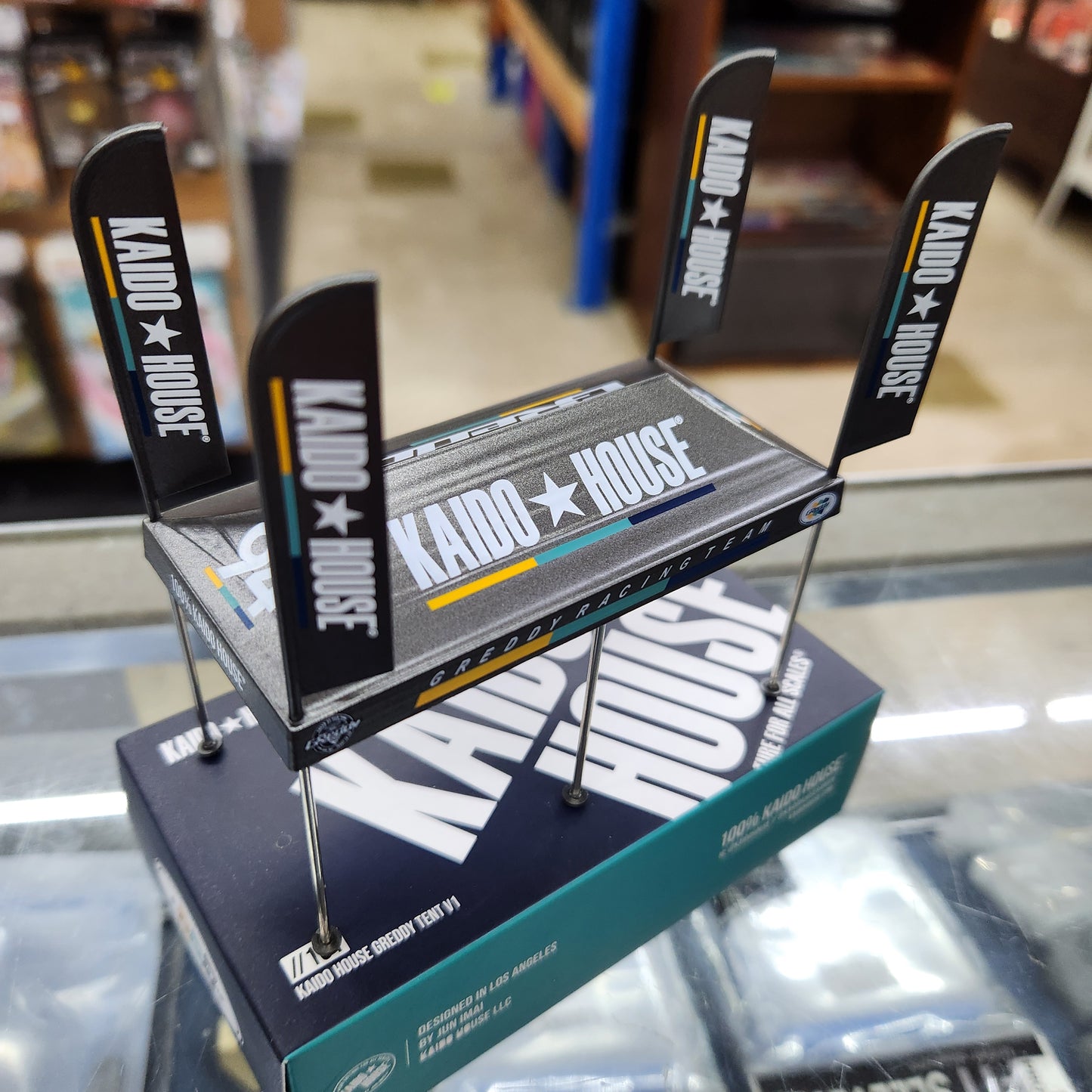 MiniGT - Paddock Service Tent - Kaido House 'Greddy' V1