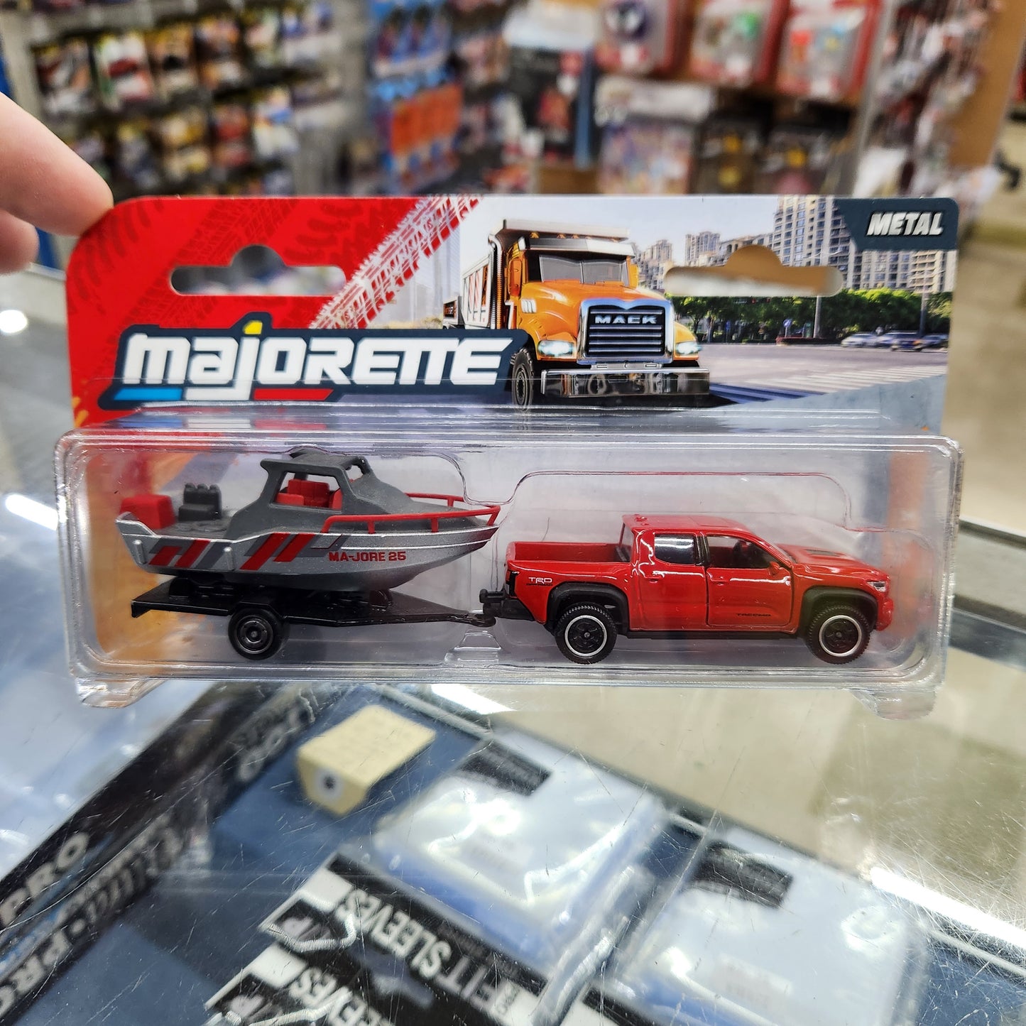 Majorette - City Trailers - Toyota Tacoma TRD Pro + Speedboat
