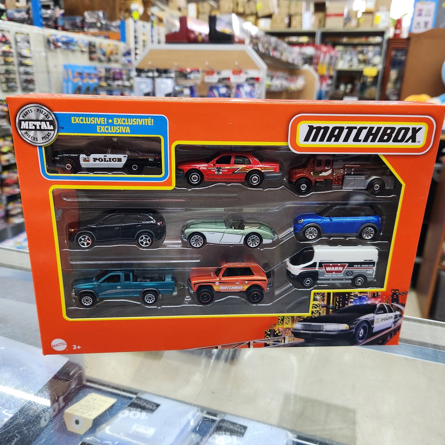Matchbox - 9 Car Collection with Exclusive 'Chevy Caprice Police Car' (2022)