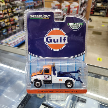 Greenlight - International Durastar Tow Truck 'Gulf Oil' - 1:64 Scale