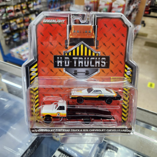 Greenlight - 1972 Chevy C-30 Ramp Truck + 1976 Chevelle Laguna 'Armor All' - 1:64 Scale