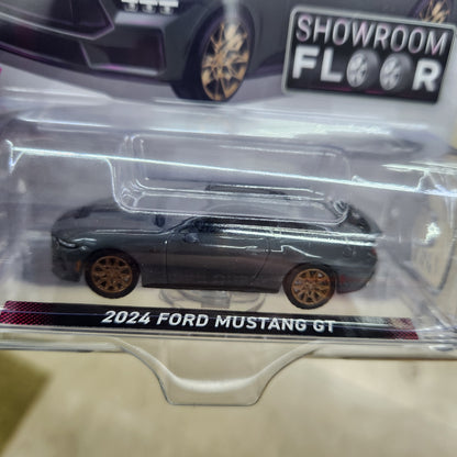 Greenlight - 'Showroom Floor' Series 7 - 2024 Ford Mustang GT - 1:64 Scale