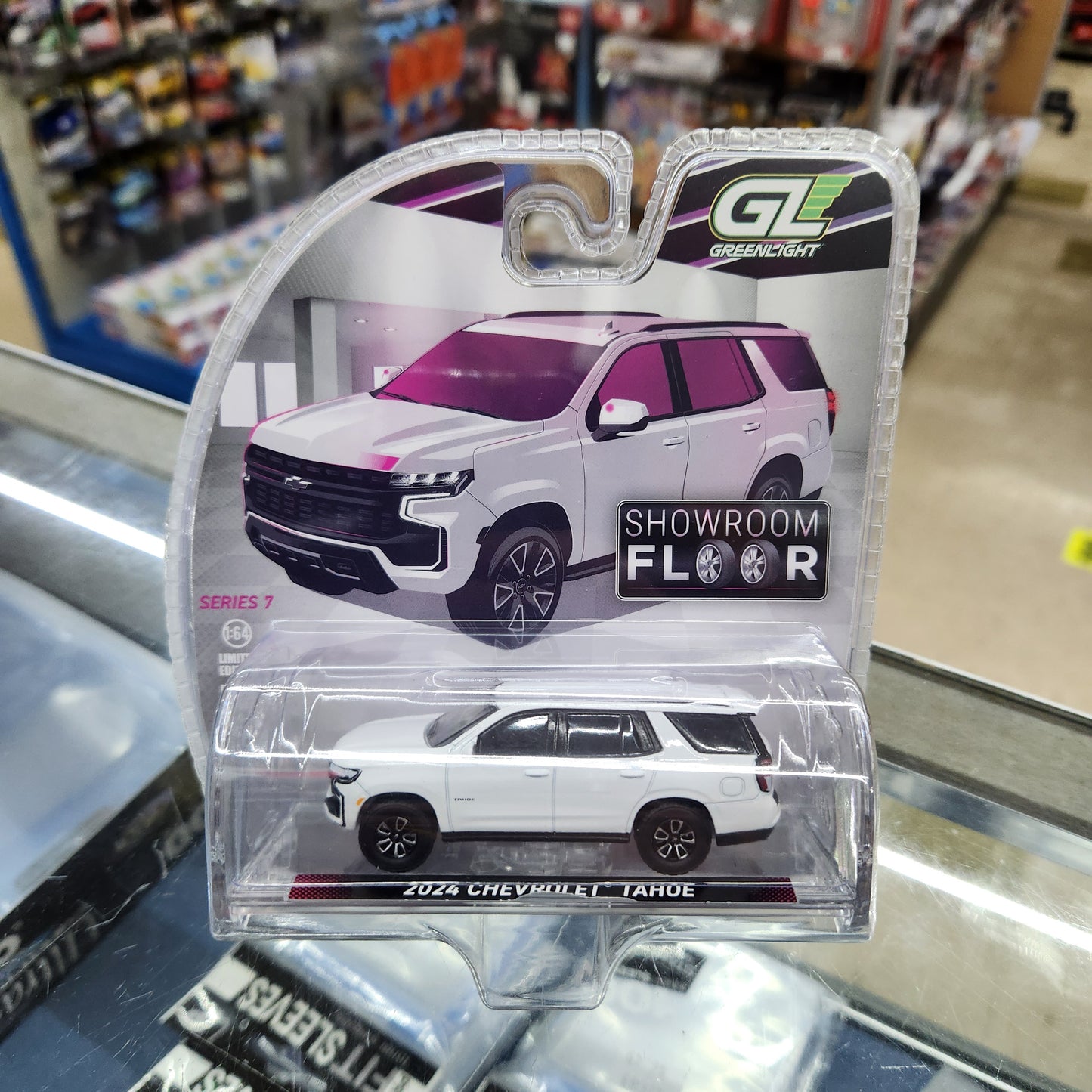 Greenlight - 'Showroom Floor' Series 7 - 2024 Chevrolet Tahoe - 1:64 Scale