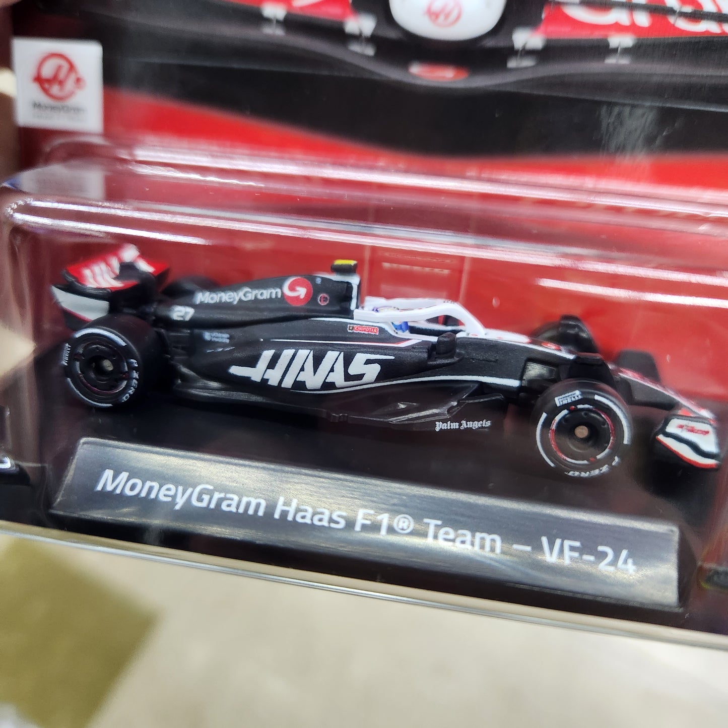 Hot Wheels Premium - 2024 Formula 1 Moneygram Haas F1 Team - VF-24 #27 Nico  Hulkenberg