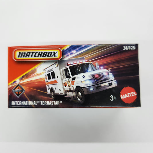 Matchbox - 2025 Power Grabs - International Terrastar Ambulance - 1:64 Scale
